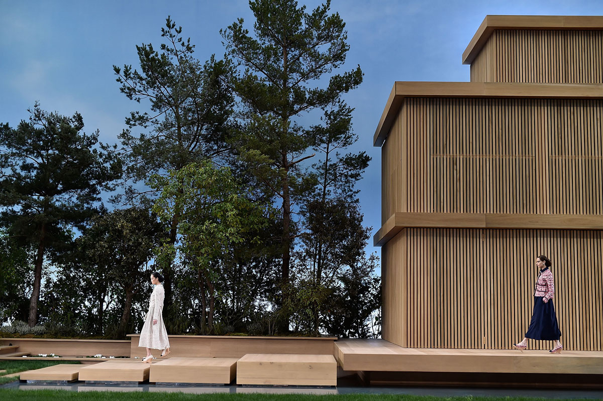 Karl-Lagerfeld-Chanel-Doll-House_6