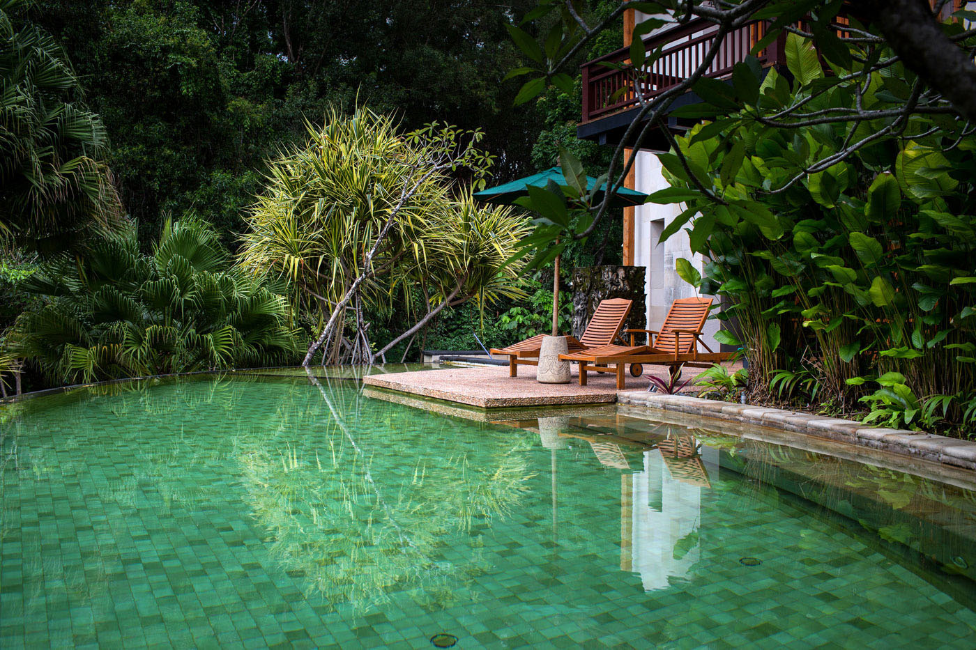Kuala-Lumpur-Bungalow_4 Balinese-style Swimming Pool