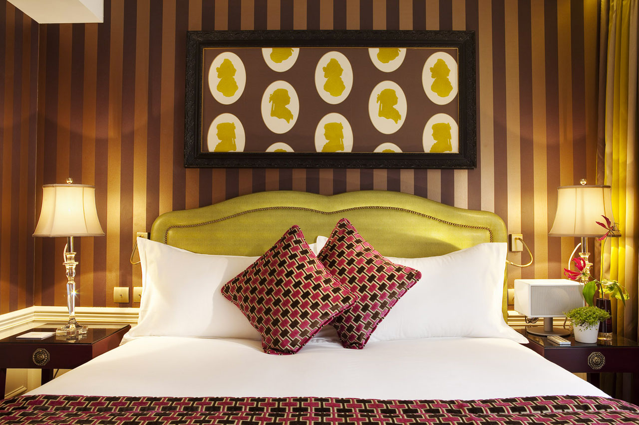 La-Maison-Favart-Hotel-Paris_3 Vibrant Hotel Interior Decor