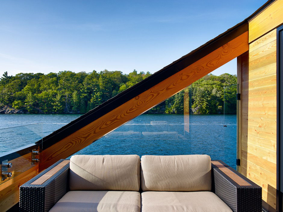 Lake-Joseph-Boathouse_15 Modern Lakeside Terrace