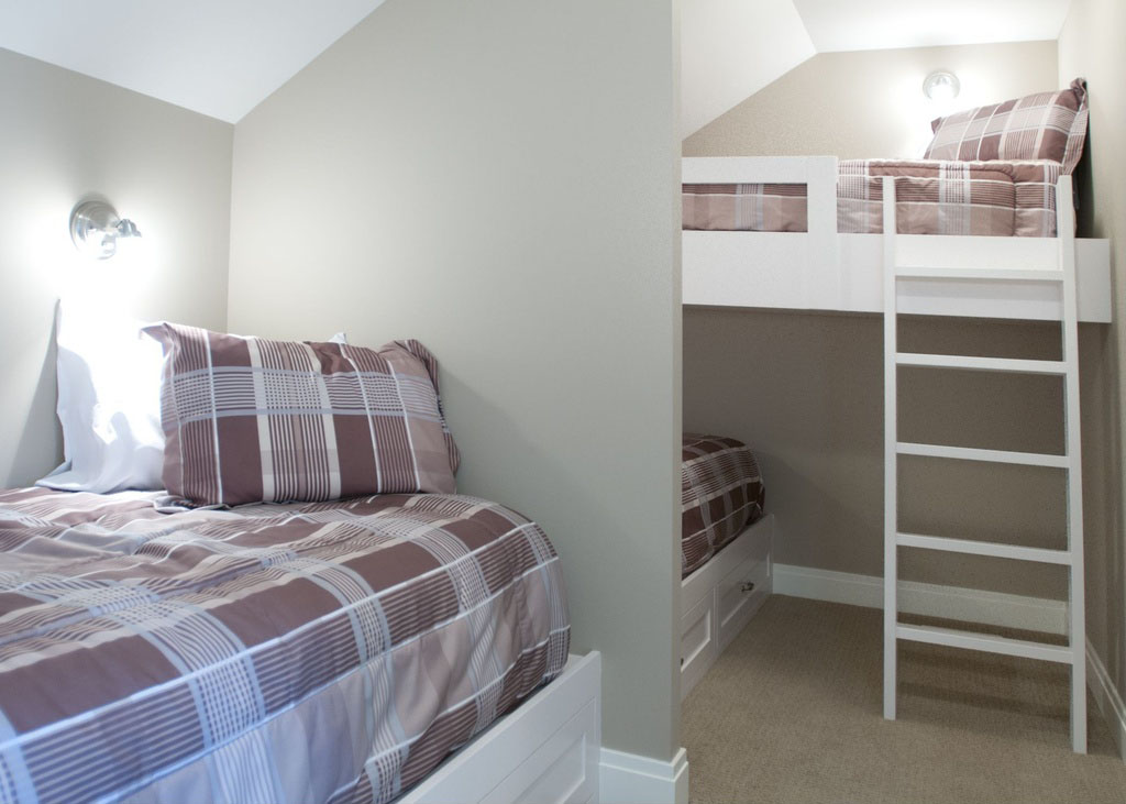 Lake-Michigan-Beach-House_10 Beach House Bunk Beds