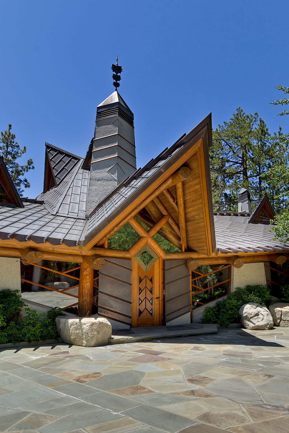Architecturally Unique Lake House - Lake Tahoe, Nevada