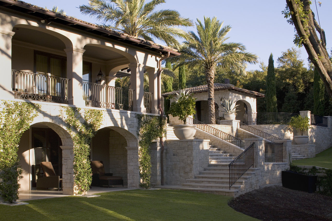 Lance-Armstrong-Spanish-Colonial-Style-Luxury-Home-Austin-Texas_12