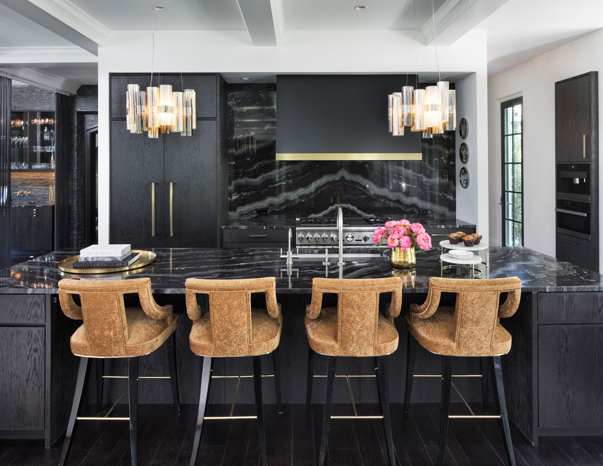 Modern Mansion Blends Classic Hollywood with Italian Elegance - Edina, Minnesota