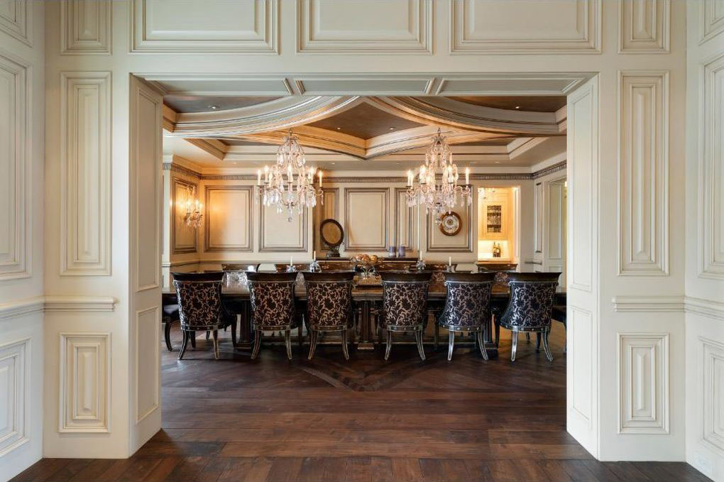 Luxury Lakeside Estate on Lake Minnetonka - Deephaven, Minnesota