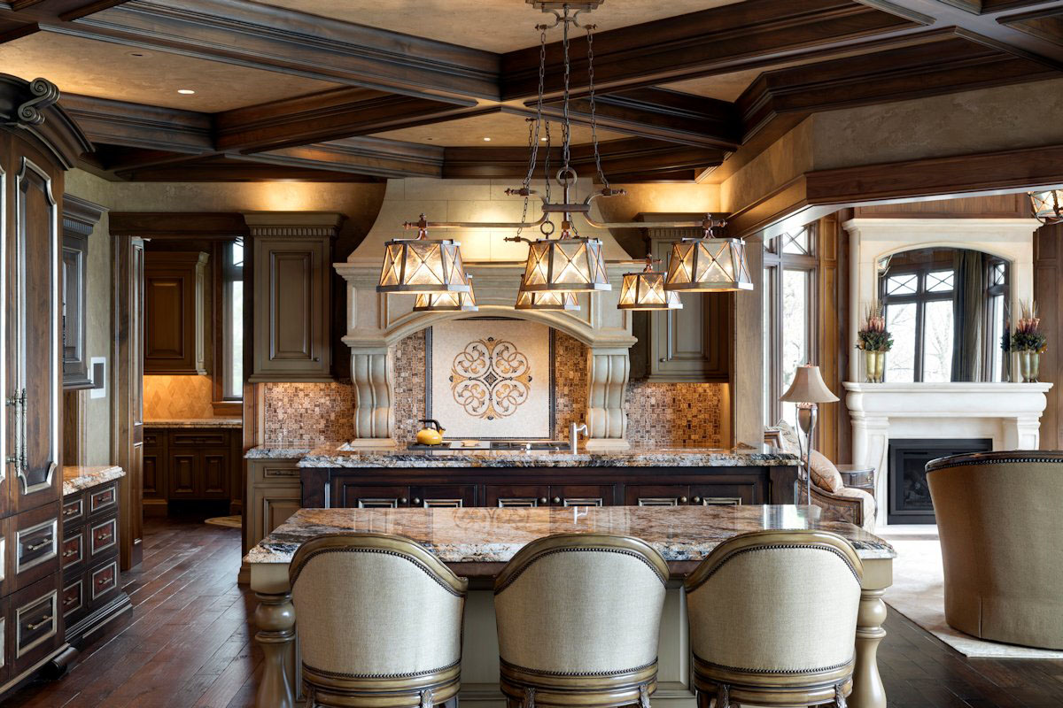 Luxury Lakeside Estate on Lake Minnetonka - Deephaven, Minnesota