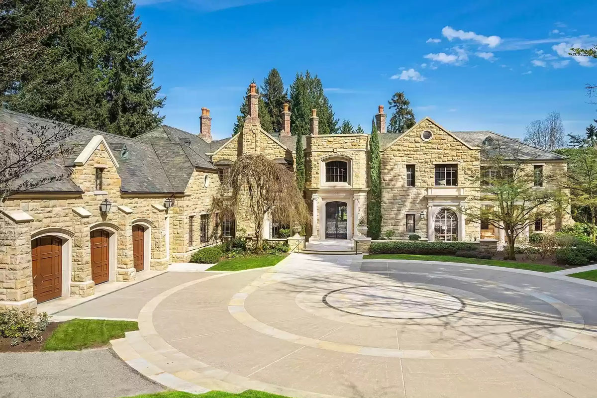 World Class Lakefront Estate with Classical Architecture - Hunts Point, Washington