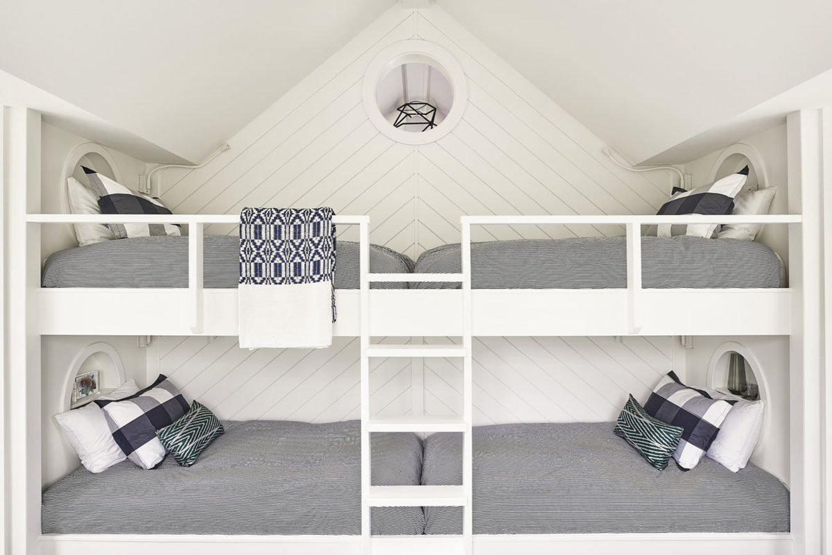 Contemporary Cottage Bunk Beds - Lake Geneva, Wisconsin