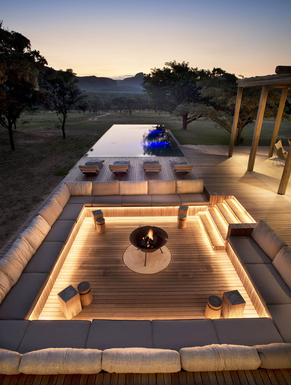 Rustic Luxury Contemporary Retreat - Waterberg, South Africa