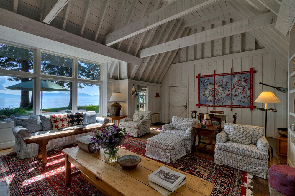 Mark Zuckerberg’s Secluded Lakefront Estate in Lake Tahoe, California