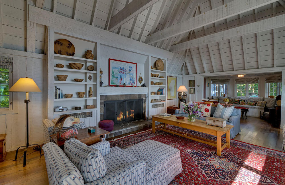 Mark Zuckerberg’s Secluded Lakefront Estate in Lake Tahoe, California