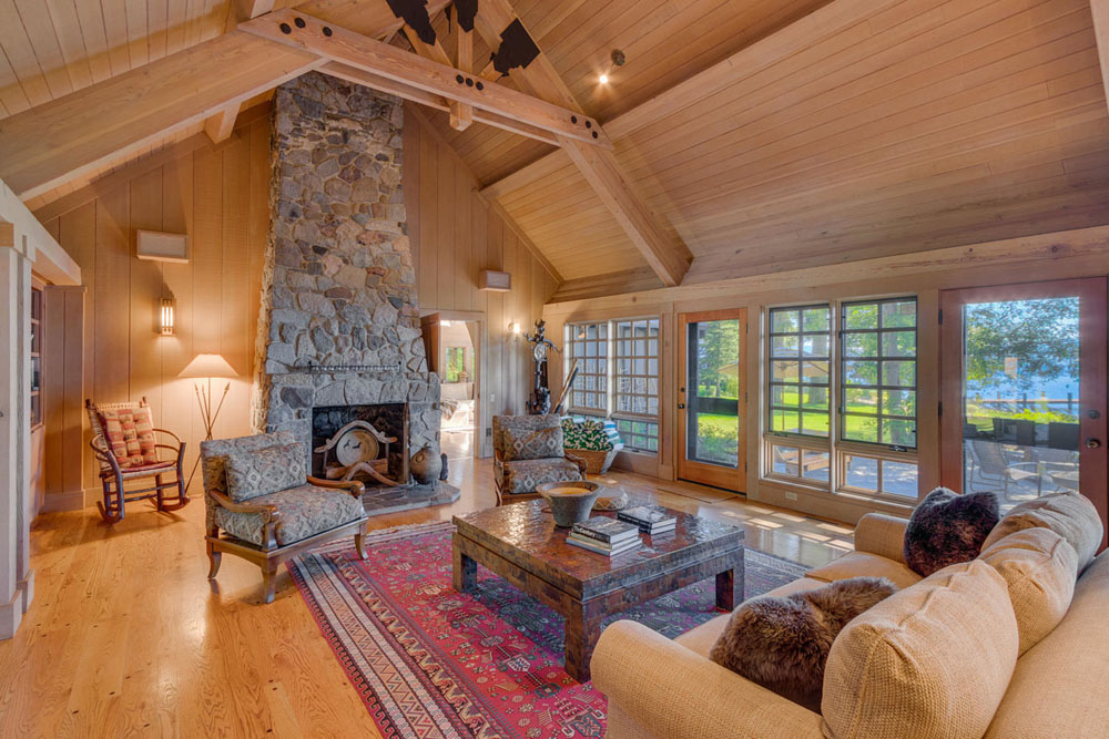 Mark Zuckerberg’s Secluded Lakefront Estate in Lake Tahoe, California Mark Zuckerberg’s Waterfront Home
