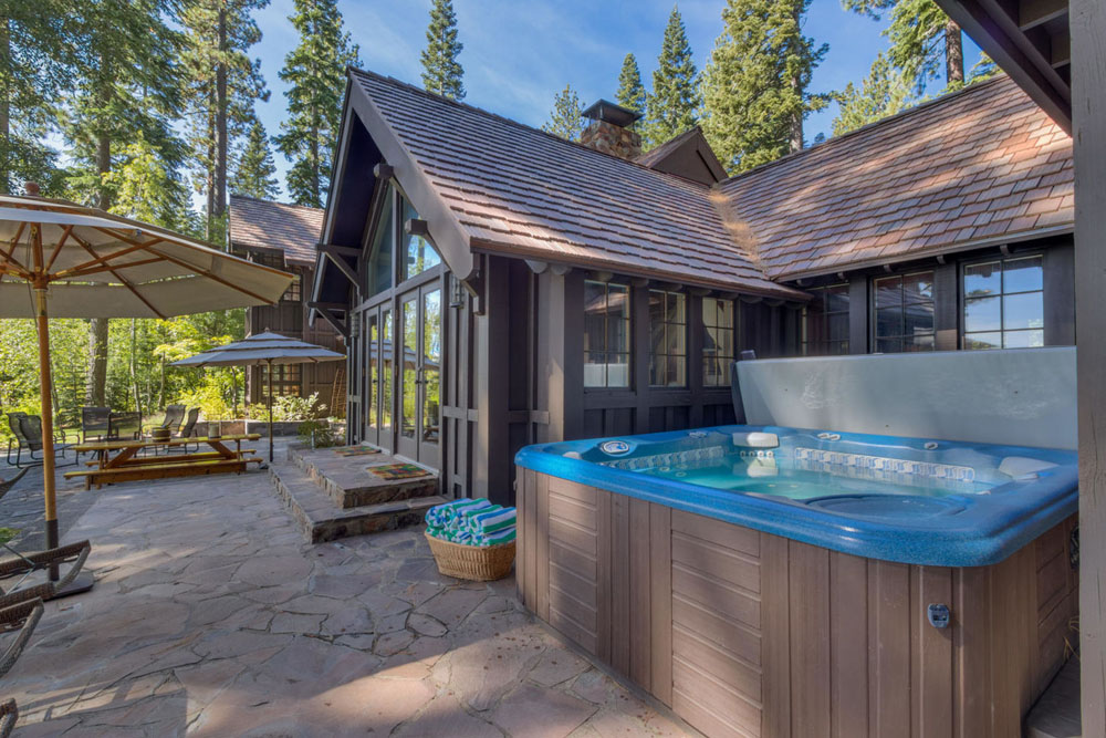 Mark Zuckerberg’s Secluded Lakefront Estate in Lake Tahoe, California