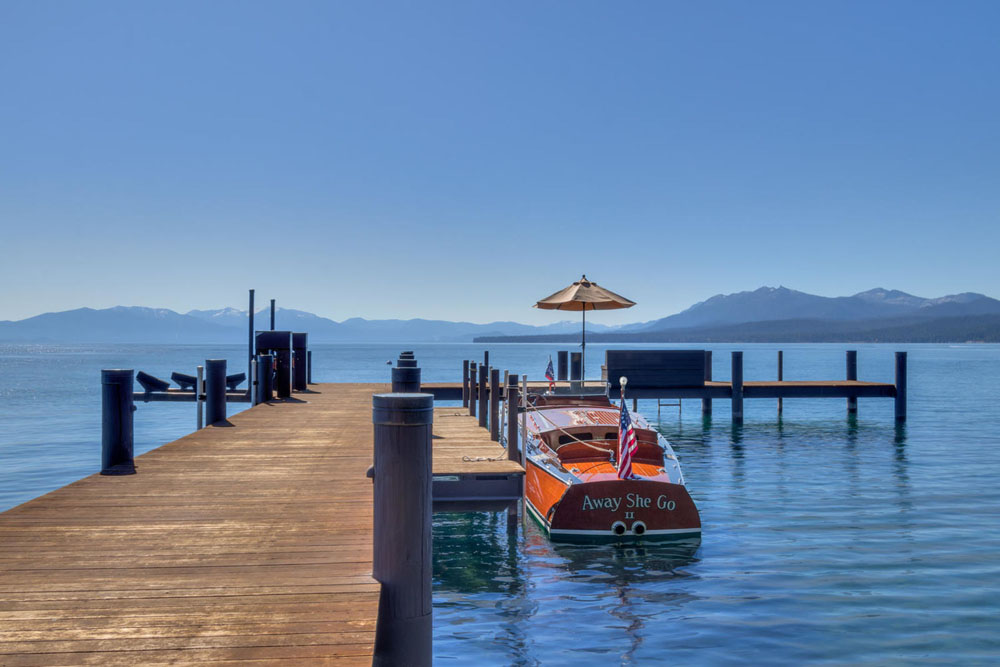 Mark Zuckerberg’s Secluded Lakefront Estate in Lake Tahoe, California Mark Zuckerberg’s House
