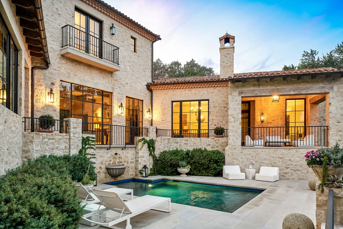 New Built Stone House with Old Word Elegance - Austin, Texas