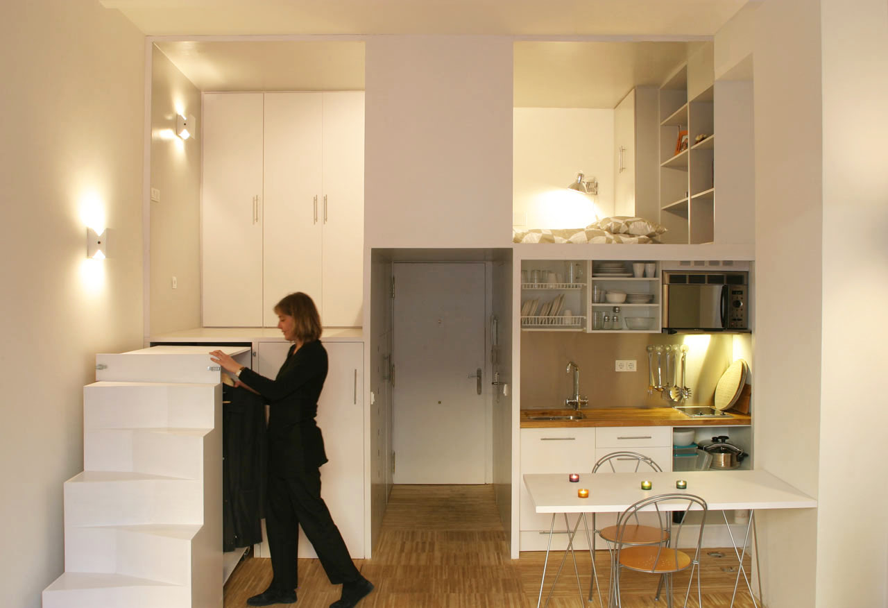 Micro-Studio-Loft-Madrid_4 Micro Studio Loft with Storage Under the Stairs