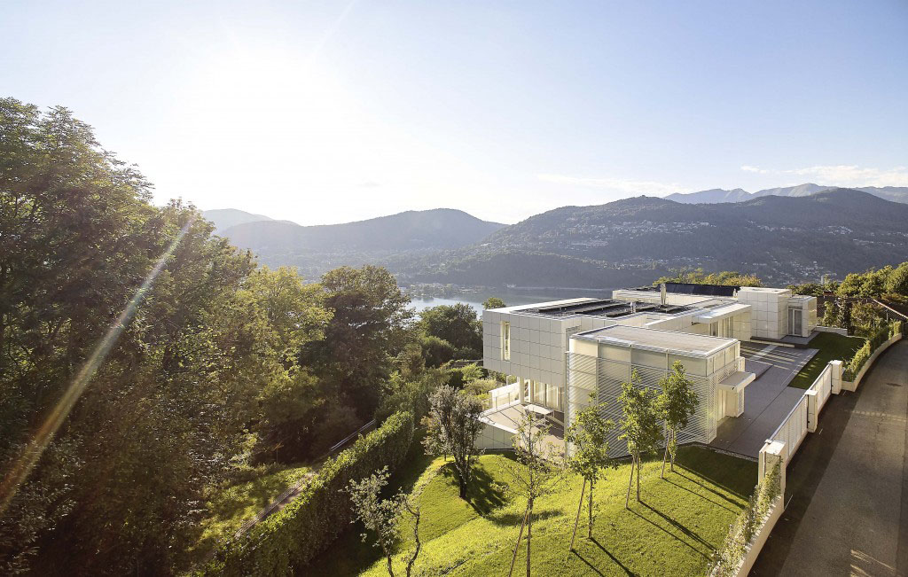 Minimalist Hillside Home with View of Lake Lugano - Montagnola, Switzerland