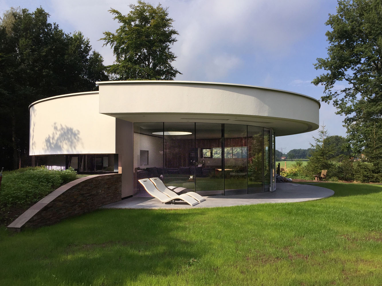 Modern-Circular-House-Design_5