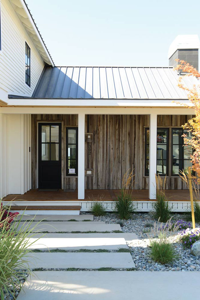 Modern-Farmhouse-Resort-Home-Lake-Chelan_14