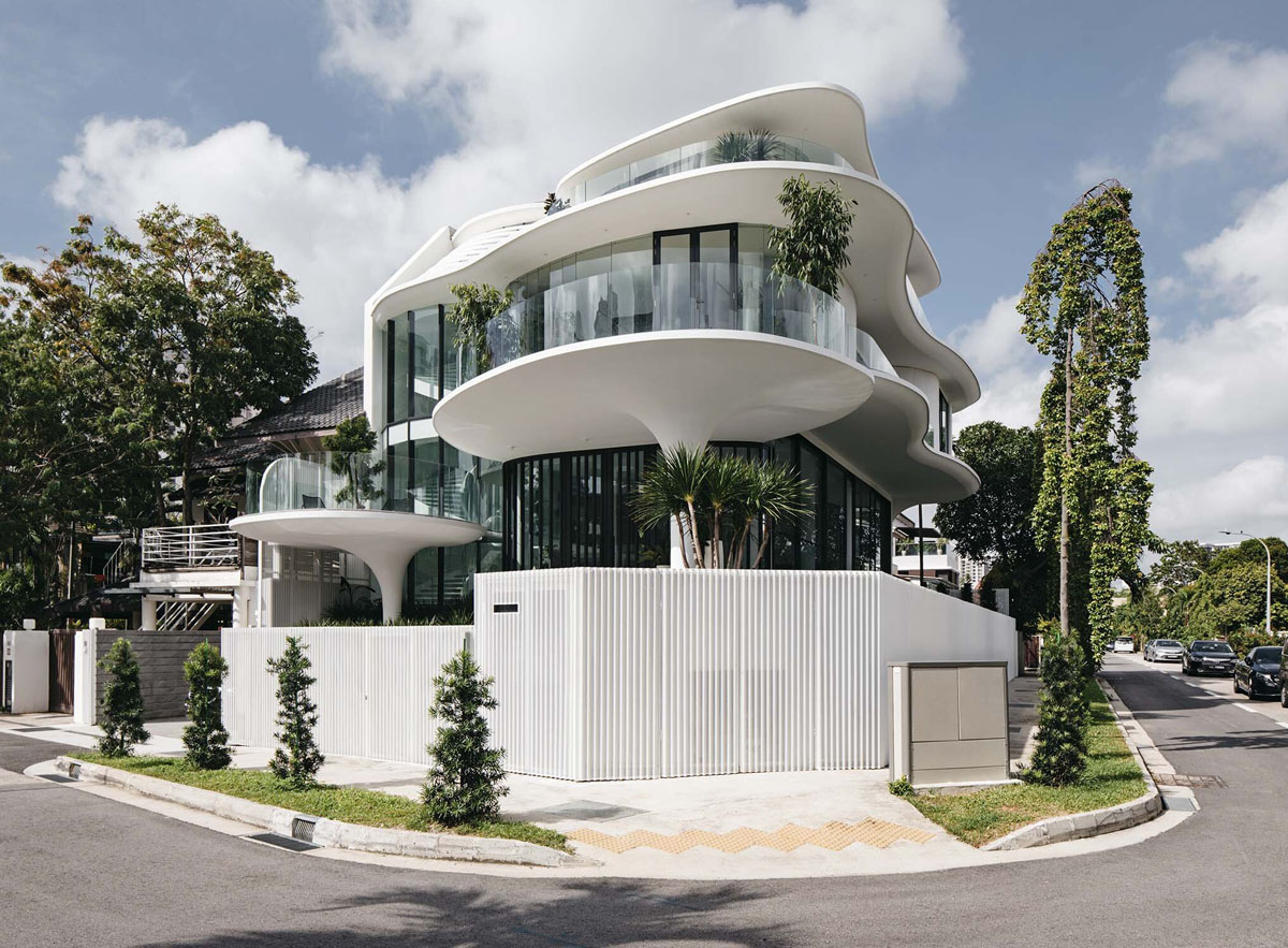 Dramatic Curvy House with Wow Factor - Singapore
