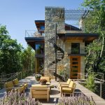 Spectacular Modern Architectural Masterpiece on Lake Michigan