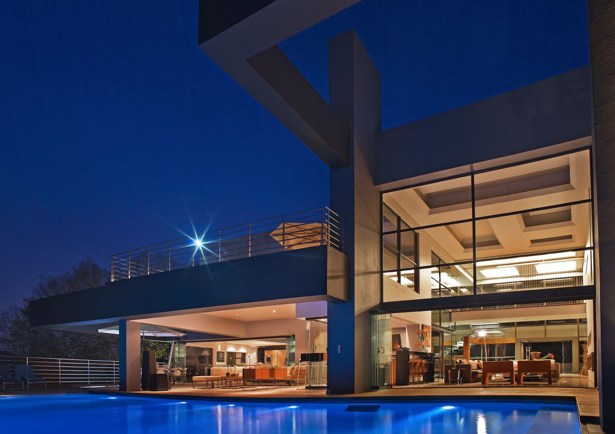 Modern-Luxury-Home-Johannesburg_1