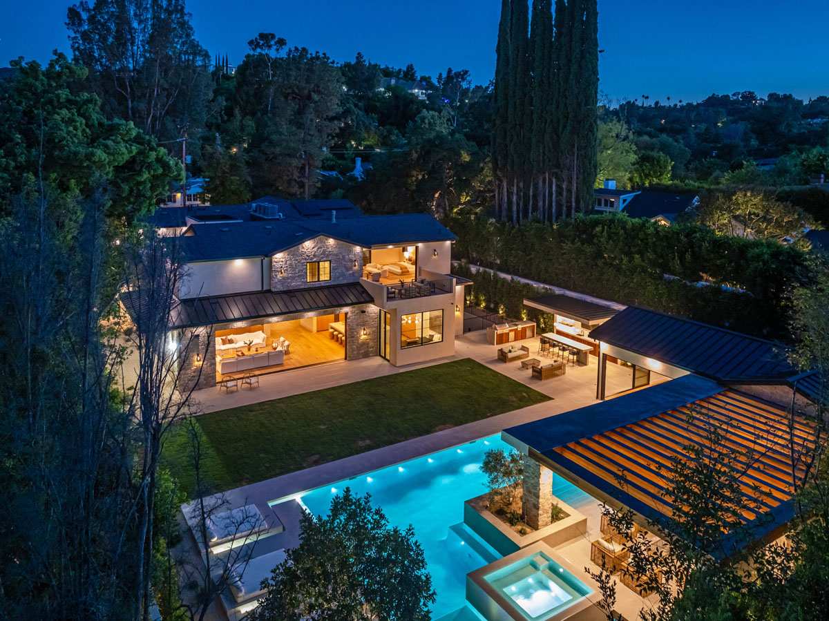 Modern Mediterranean Style Home with Zen Atmosphere - Encino, California