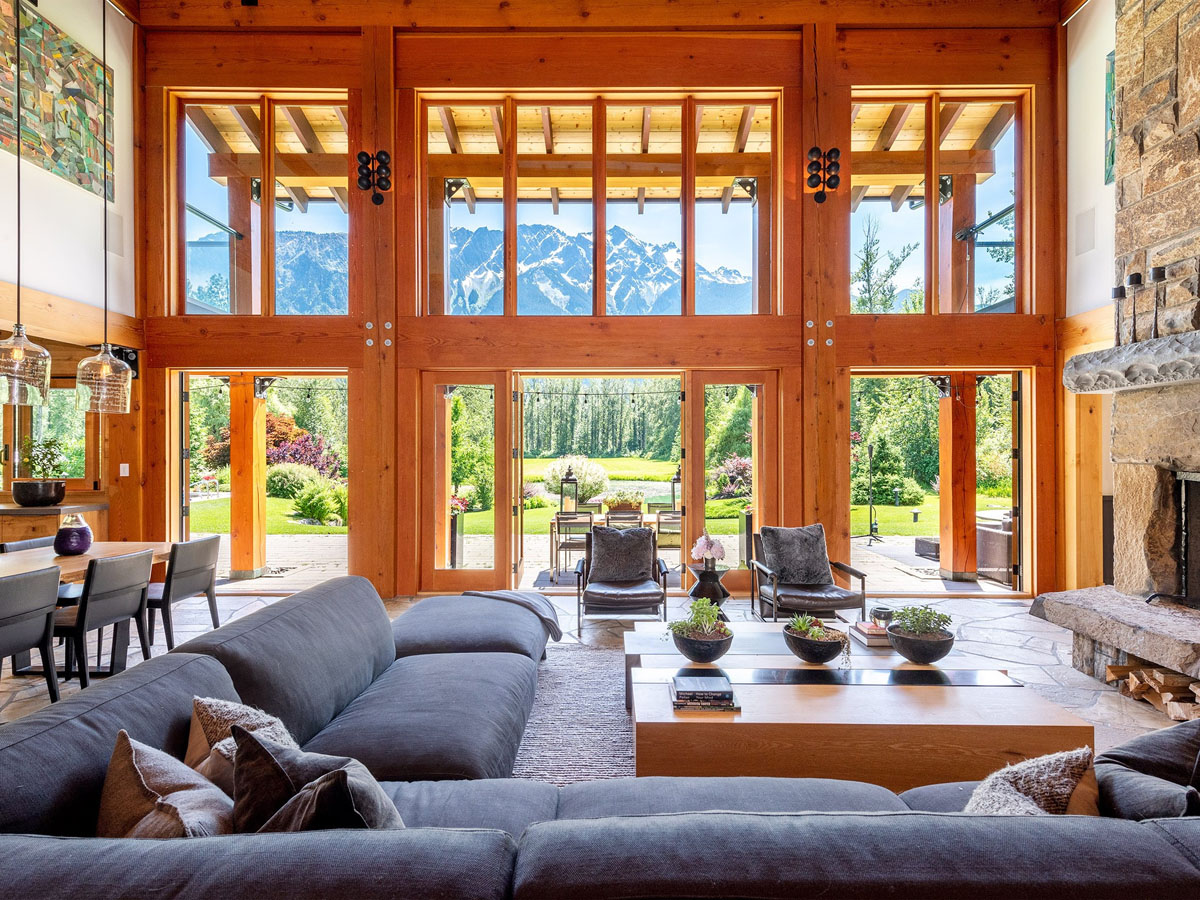 Modern Rustic Luxury Home - Pemberton, British Columbia, Canada