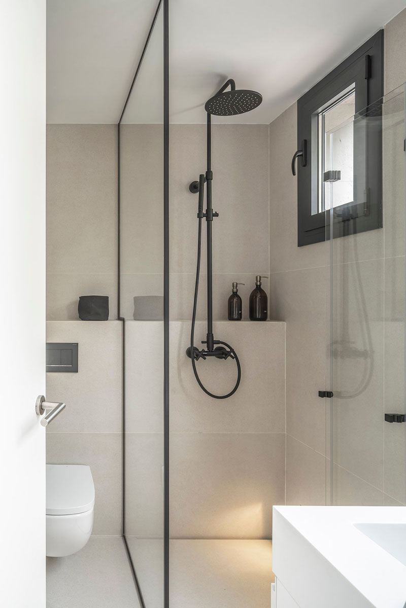 Modern Tiny Apartment with Character - Barcelona, Spain