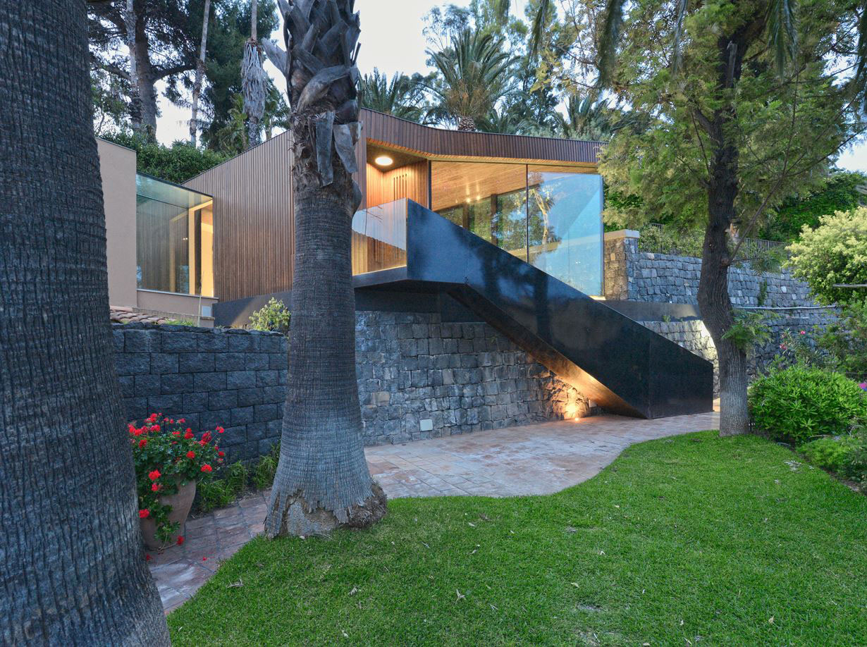 Modern-Villa-Catania-Sicily-Italy_1