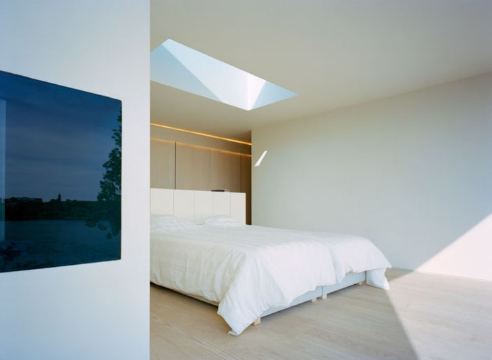 Modern-Villa-Sweden_12