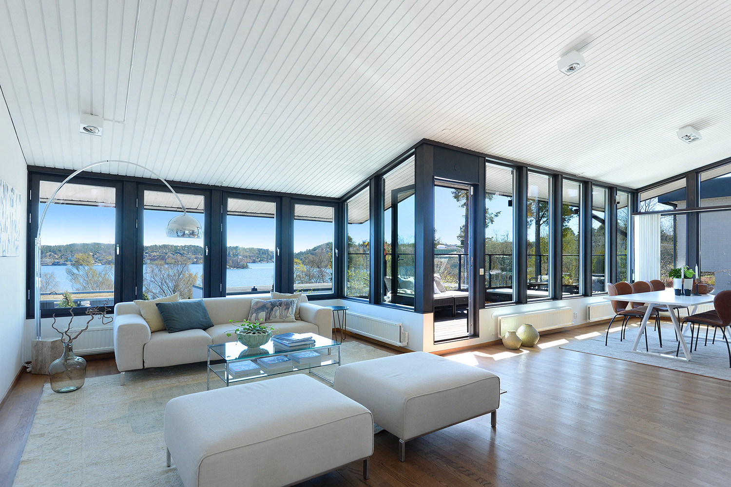 Modern-Water-Archipelago-View-House-Lidingö-Sweden_1