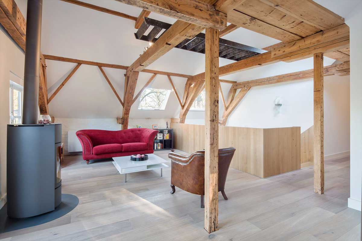 Monumental-Coach-House_10 Modern Rustic Living Room