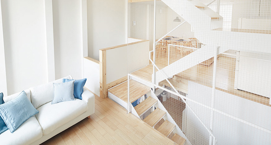 Muji-Vertical-House_9 Modern Interior Decor with Natural Wood