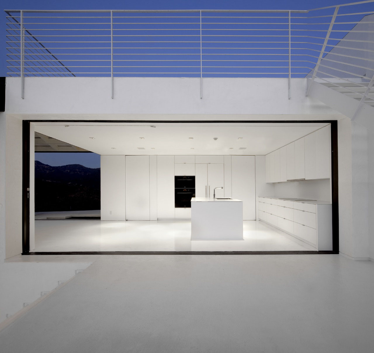 Nakahouse_10 Abstract-Minimalist-Home