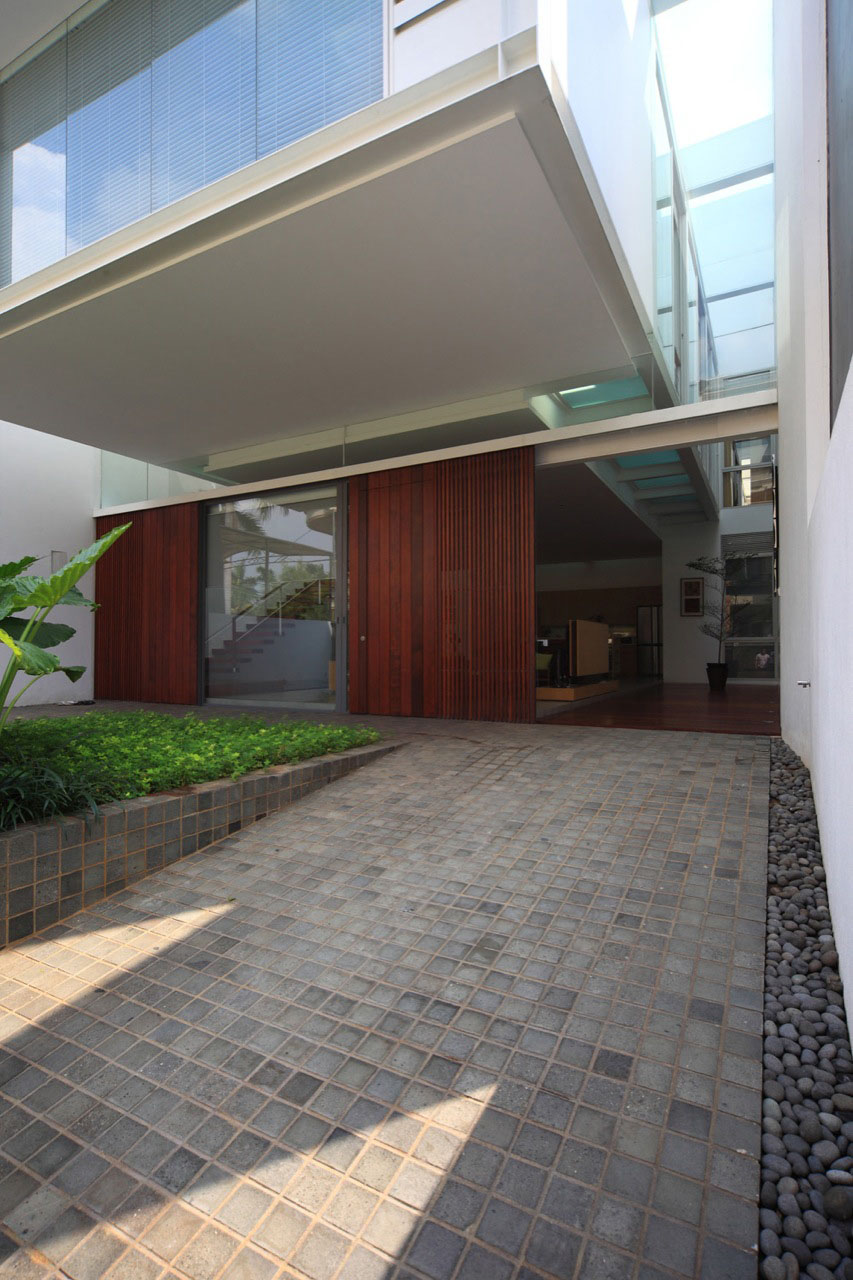 Narrow-House-Jakarta_15