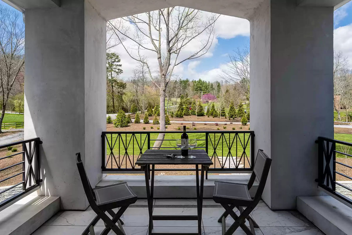Elegant Urban Contemporary Home - Asheville, North Carolina