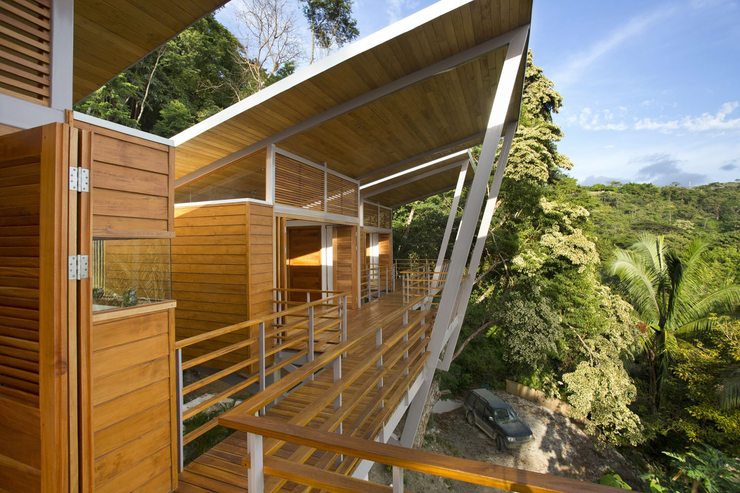 Ocean-View-Modern-Wooden-House-Costa-Rica_19