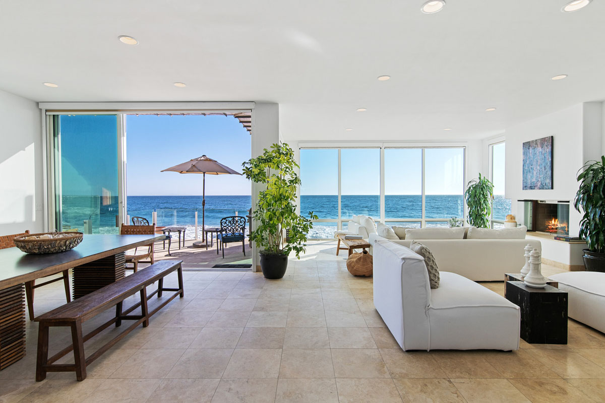 Paris Hilton’s Oceanfront Getaway Home - Malibu, California Paris Hilton House