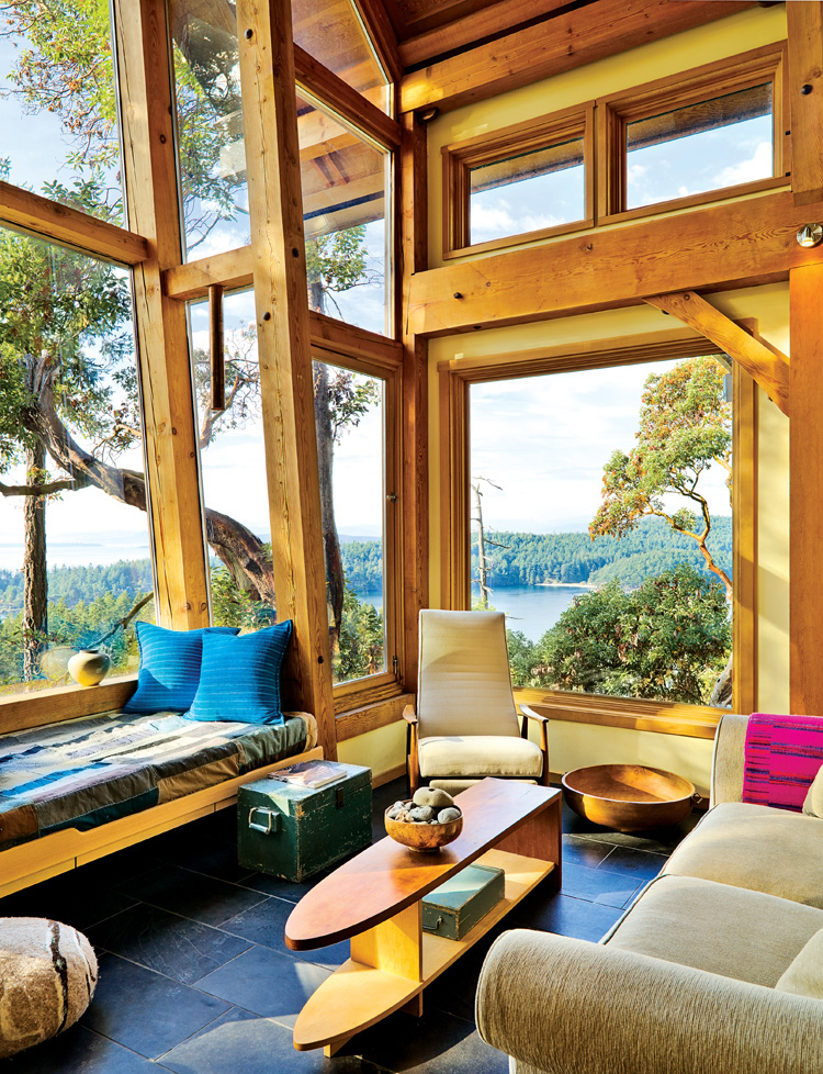 Stunning Wood Cabin with View