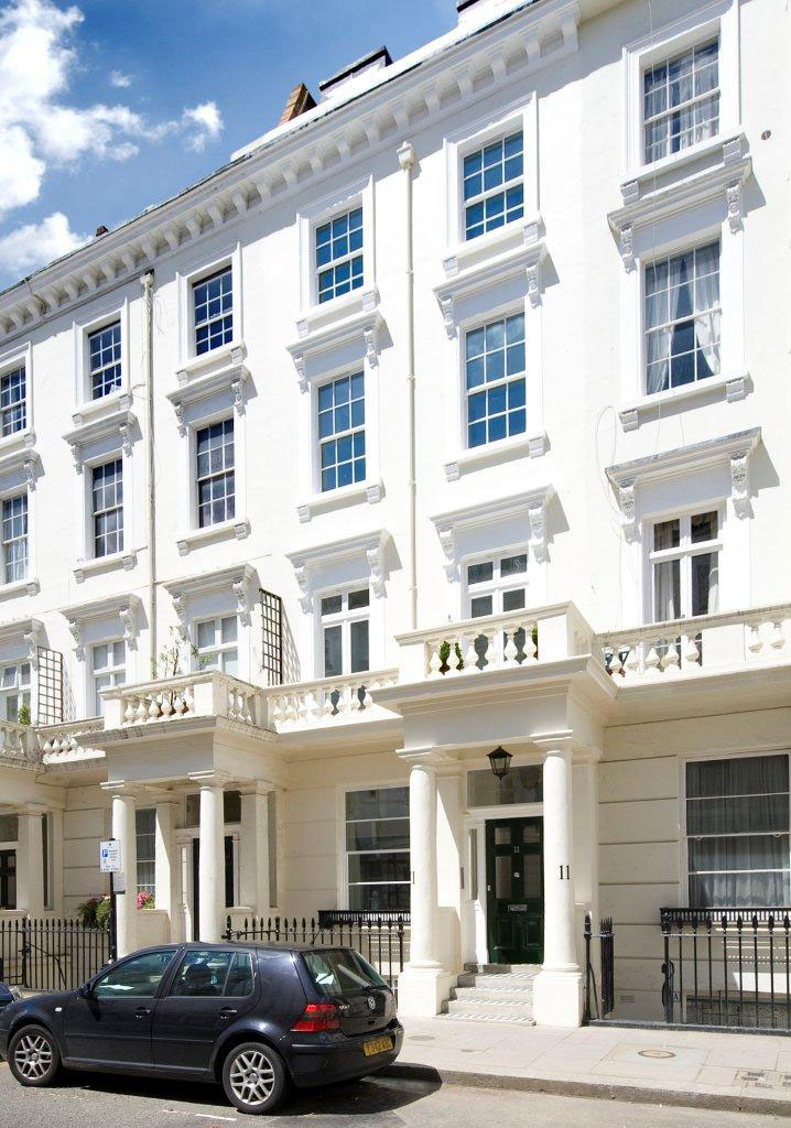 Pimlico-Bedsit-Apartments_2 Gloucester Street Victorian Terrace House