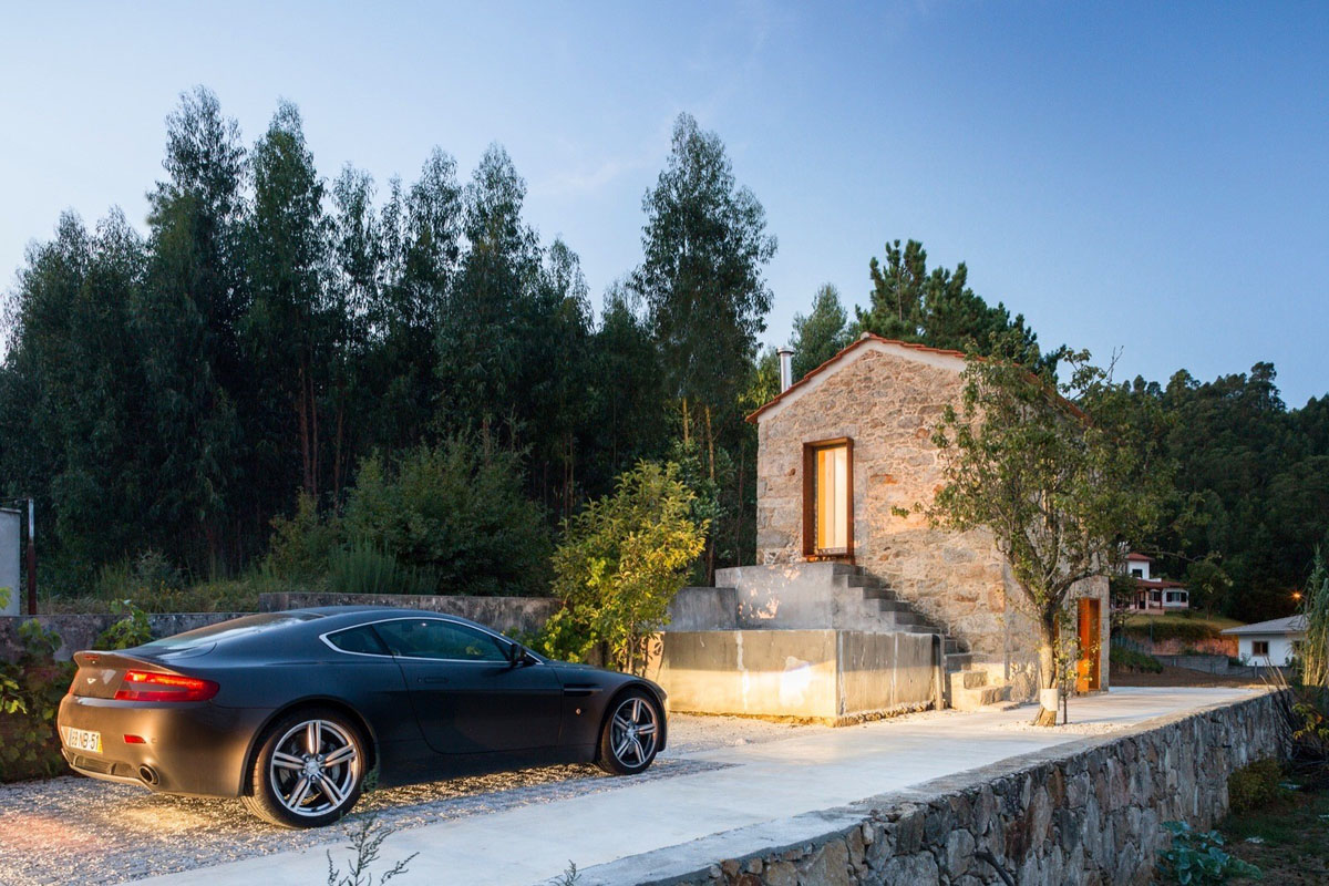 Portugal-Stone-Country-House_14