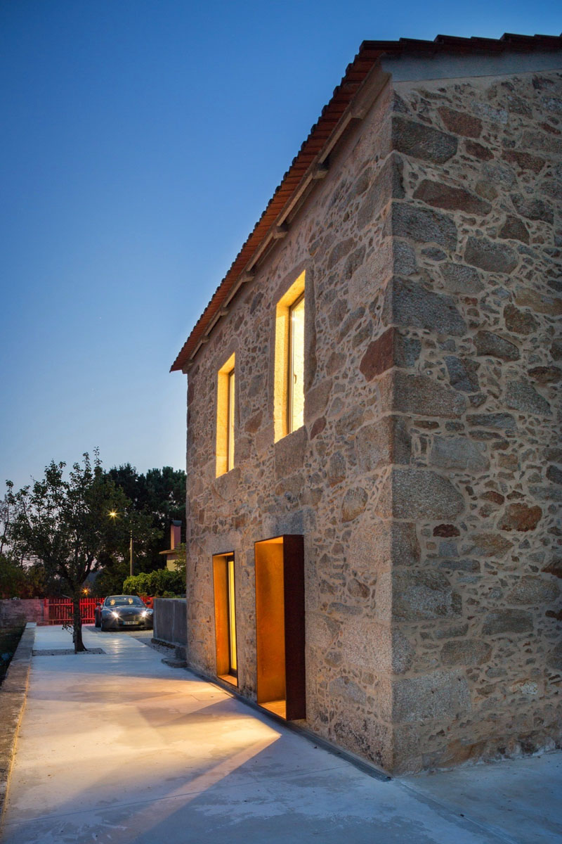 Portugal-Stone-Country-House_15