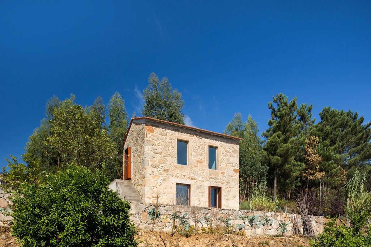 Portugal-Stone-Country-House_3