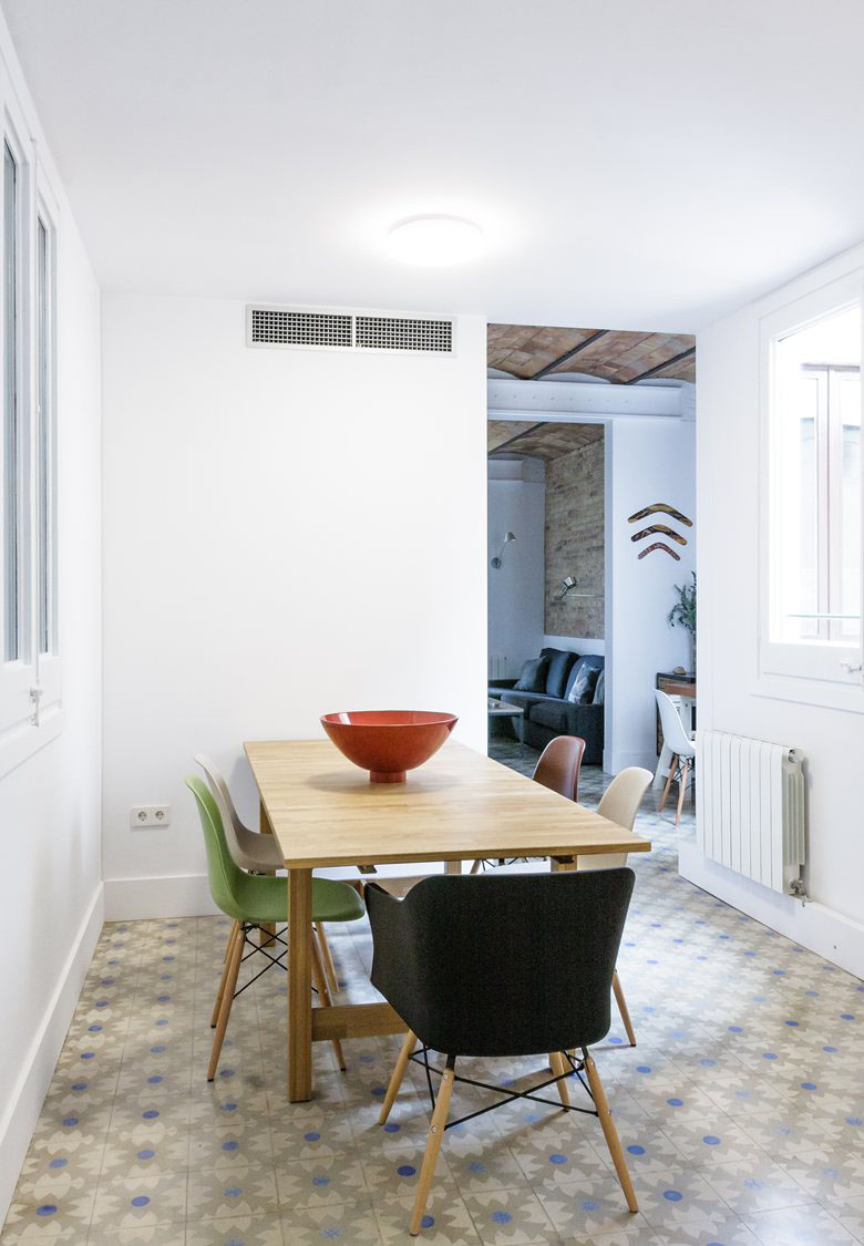 Refurbished-Modern-Apartment-Barcelona_7