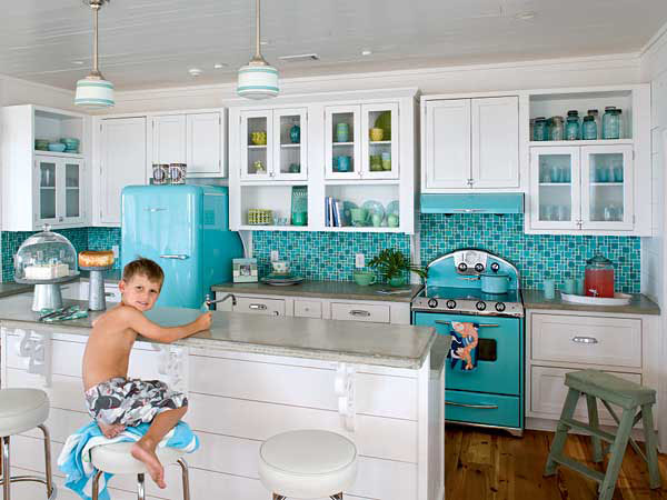 Retro-Style-Kitchen Turquoise Kitchen