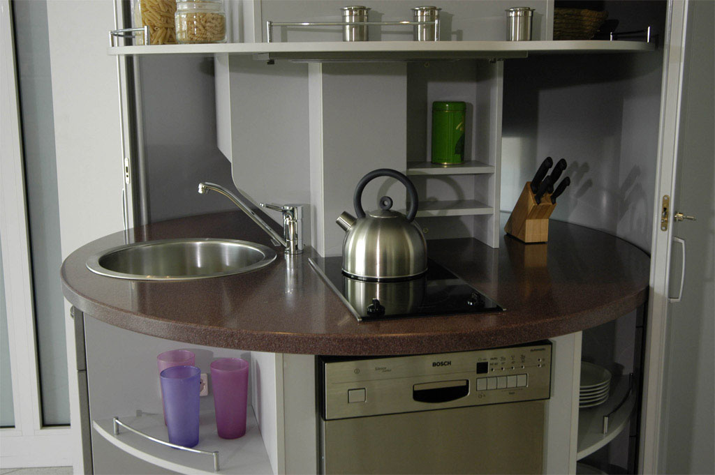 Revolving-Circle-Compact-Kitchen_13