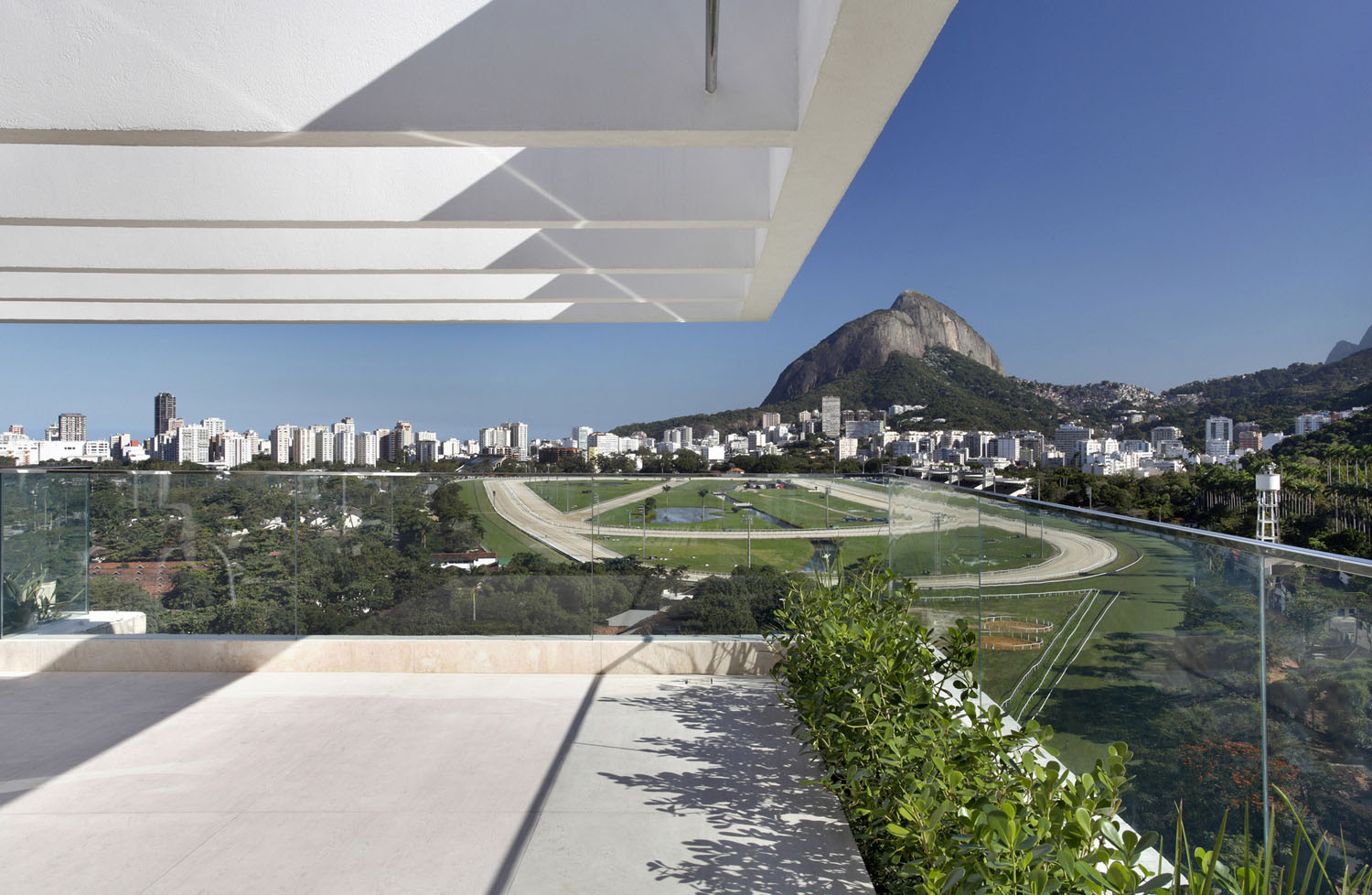 Rio-Penthouse-With-Terrace_5