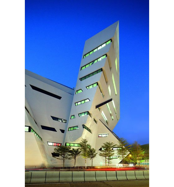 Run-Run-Shaw-Media-Centre_2