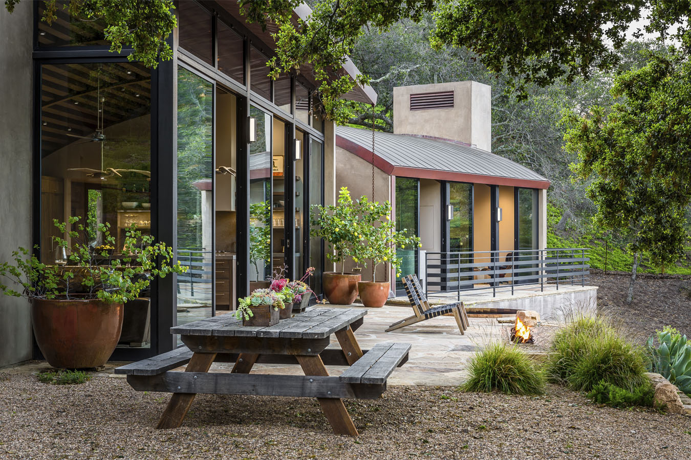 Rustic-Modern-Ranch-Style-House-Santa-Barbara-California_1